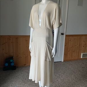 🌻HP🌻Reformation Cream Knit Deep V MIDI Dress